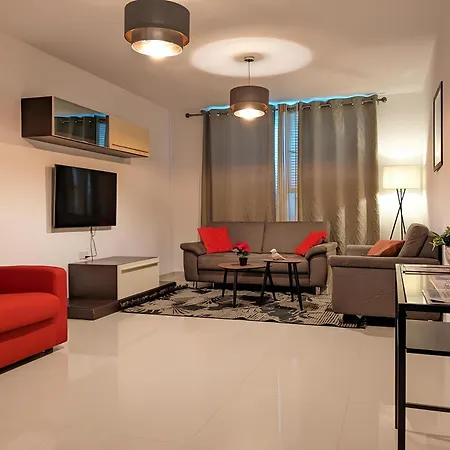 Seaside Escape * Sliema