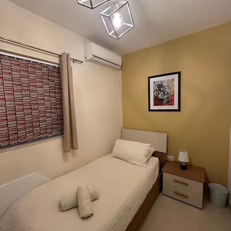 Seaside Escape * Sliema