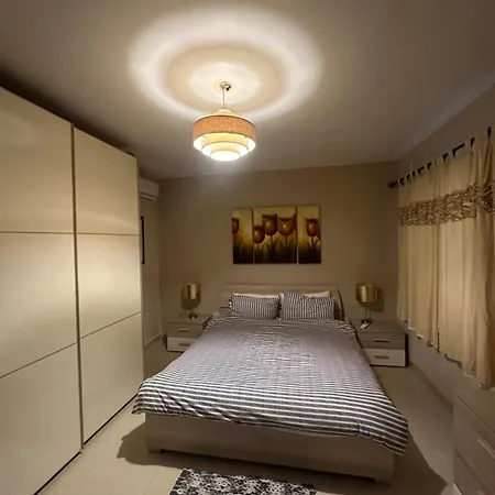 Apartment Seaside Escape