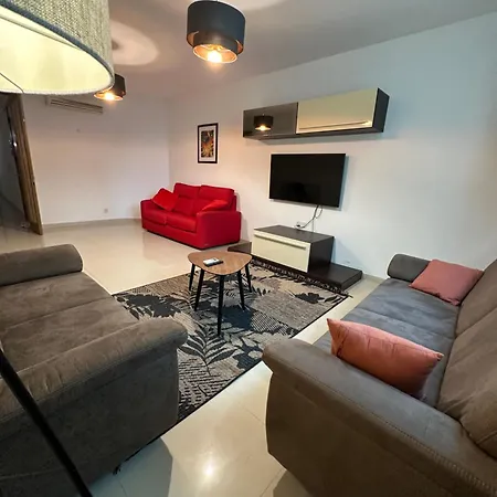 Seaside Escape Apartament *